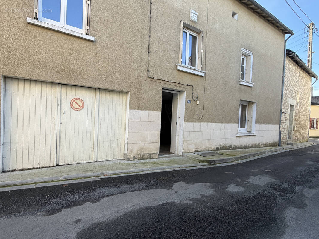 Maison à MIREBEAU