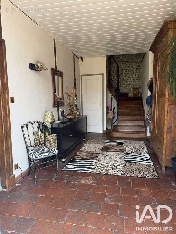 Maison 244 m² à Vic-En-Bigorre  - photo 3