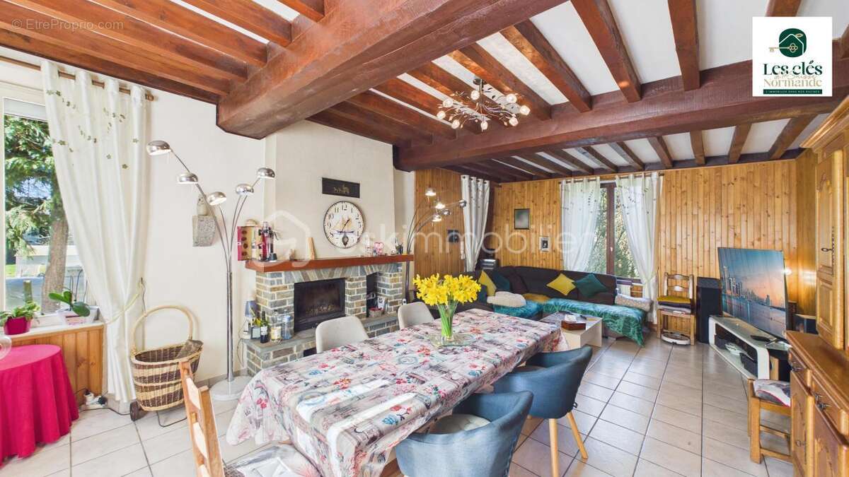 Une maison bourgeoise, cinq chambres, un parc de plus de 4 000 m²… et encore du potentiel ! - photo 2