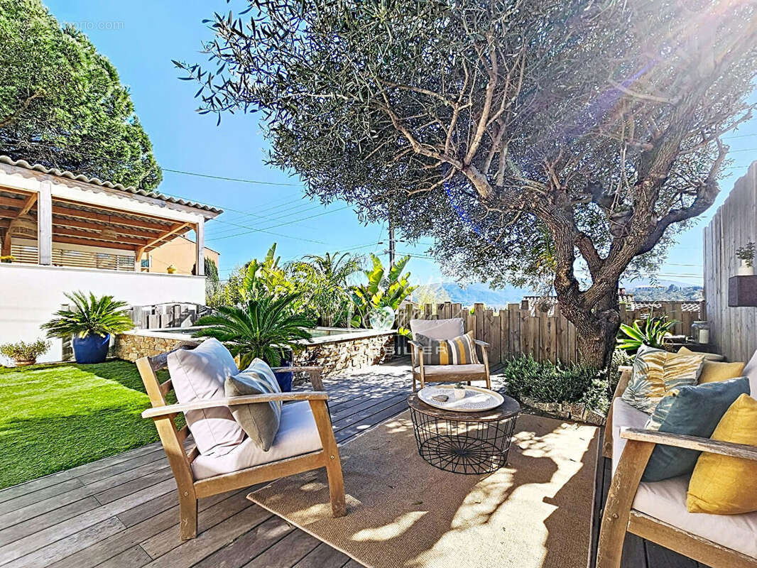 Maison à COGOLIN
