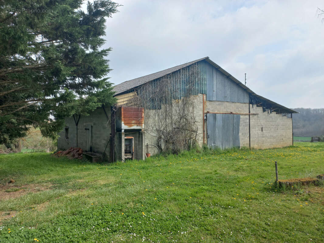 Maison à MONTESQUIOU