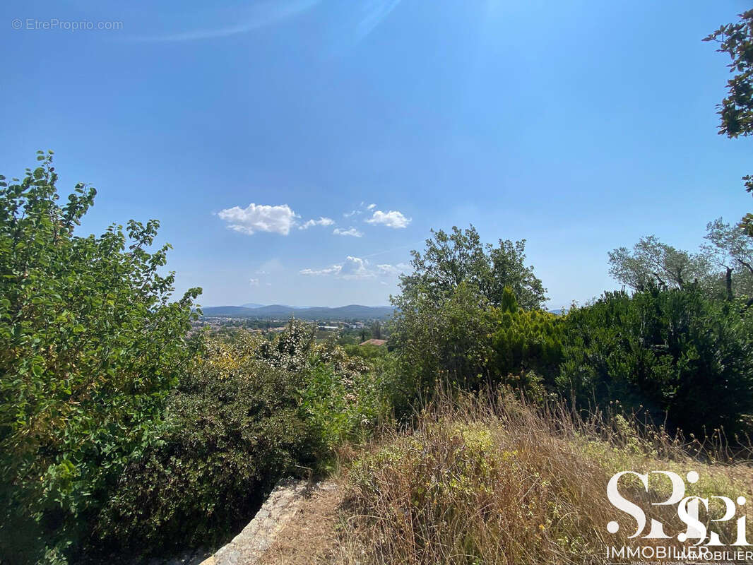 SOLLIES-VILLE - Terrain constructible 1 444 m2 plat - photo 6