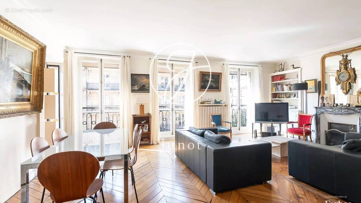 Appartement à PARIS-4E