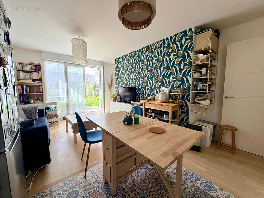 Appartement à SARTROUVILLE