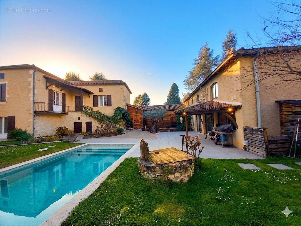 Maison à PRAYSSAC