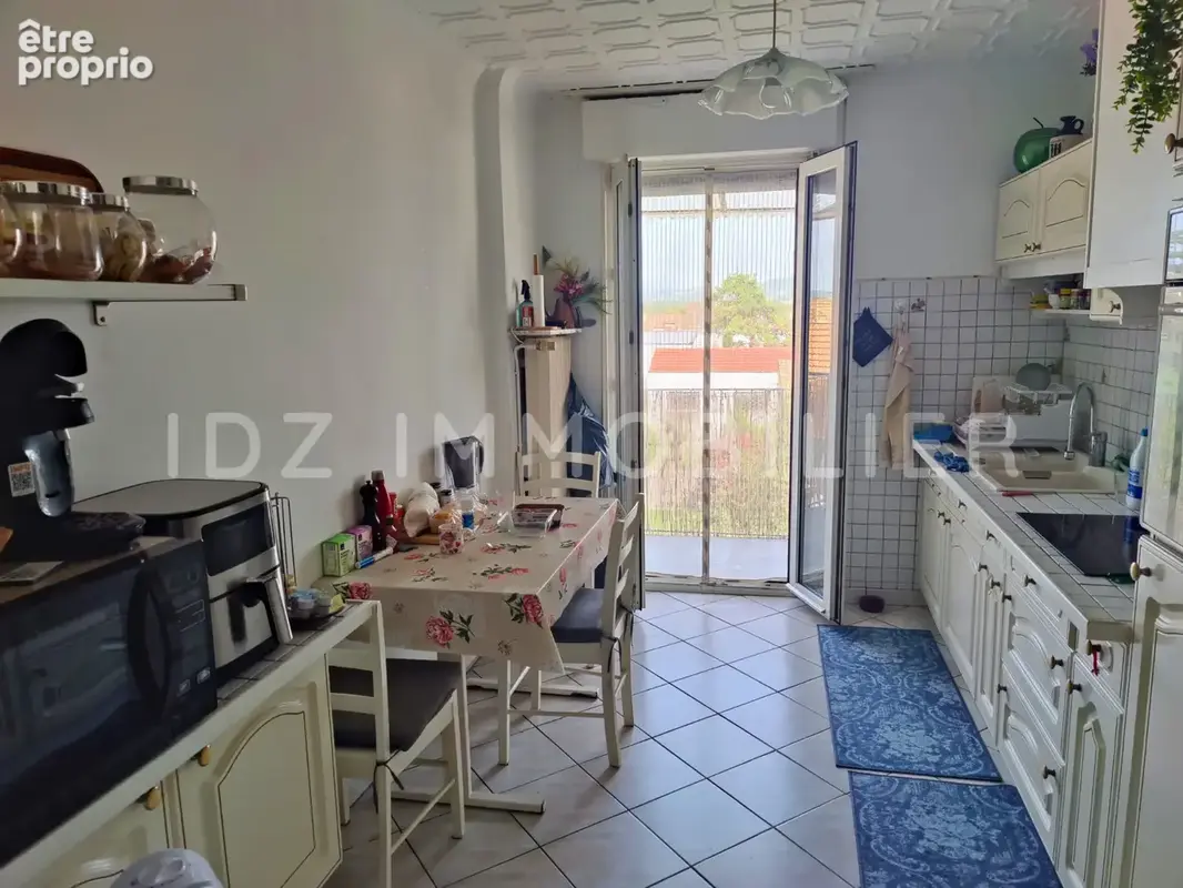Appartement 5 pièces 102 m² à vendre à Saint-Louis (68300) - photo 2
