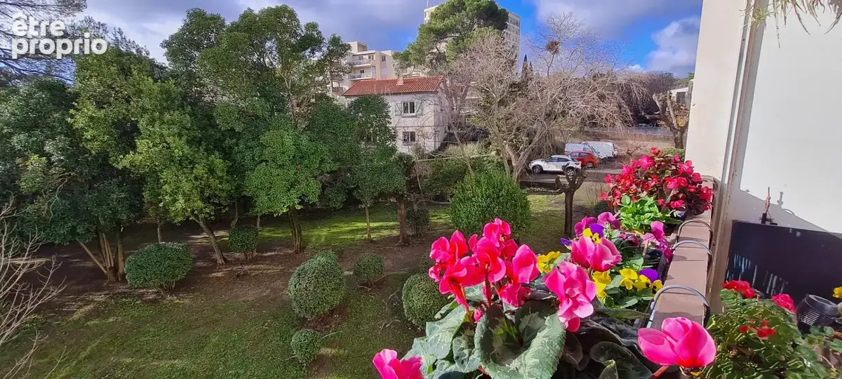 NIMES à vendre T5 de 84 m² 3 chambres, garage individuel, balcon, jardin commun, parking - photo 13