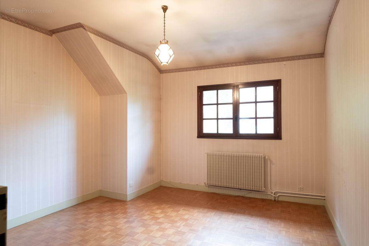 Maison à RIS-ORANGIS