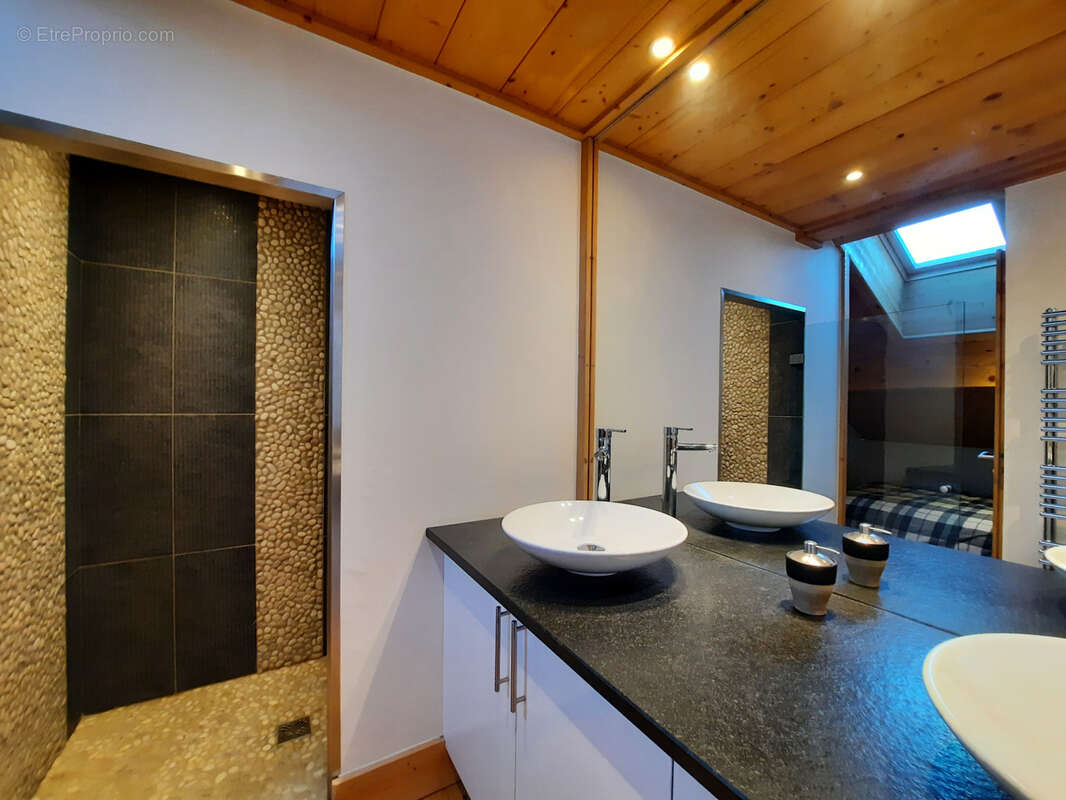 Maison à SAINT-MARTIN-DE-BELLEVILLE