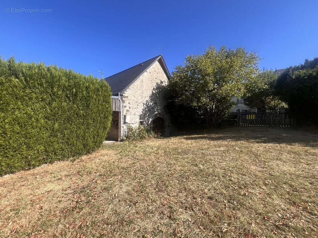 Maison 84 m² à Moussages  - photo 4