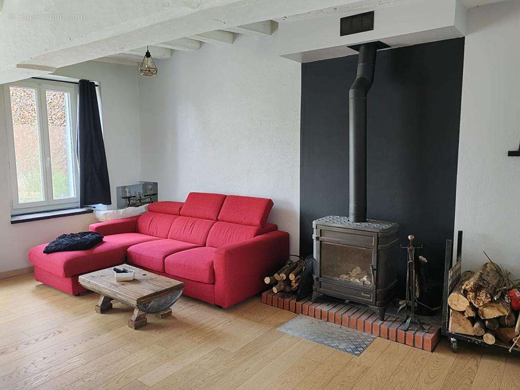 Maison de caractère -192 m² - Terrain 1 435 m² - photo 8