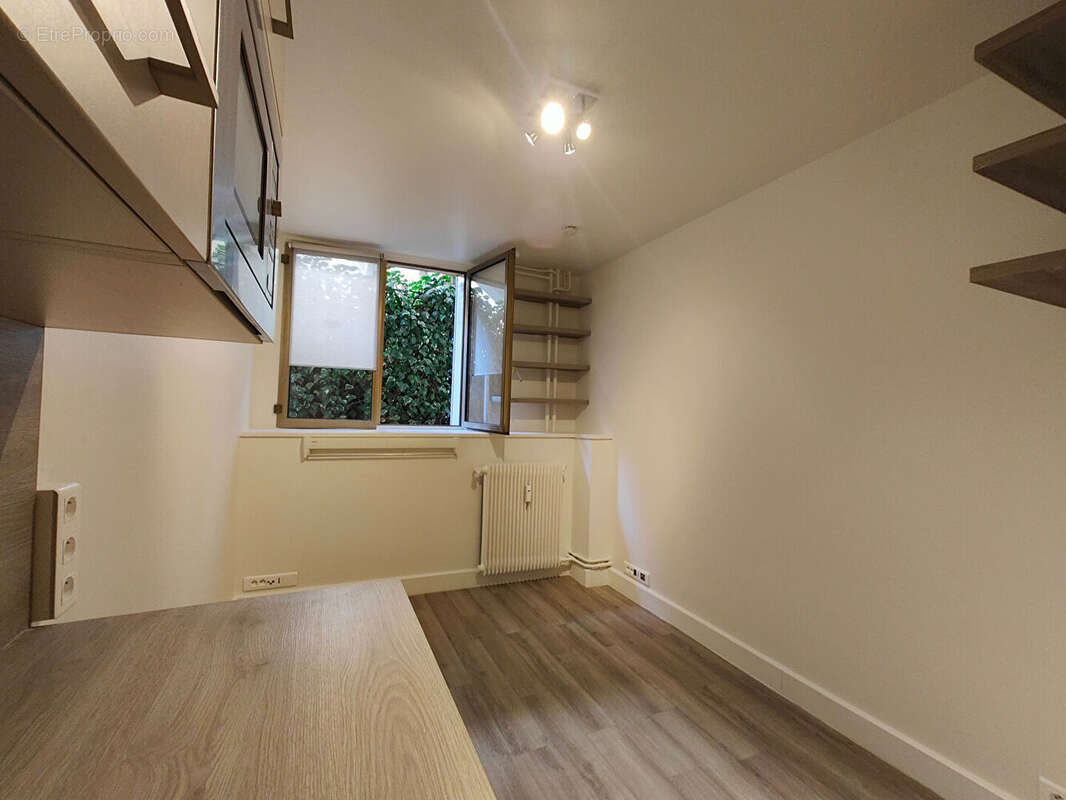 Appartement à PARIS-7E