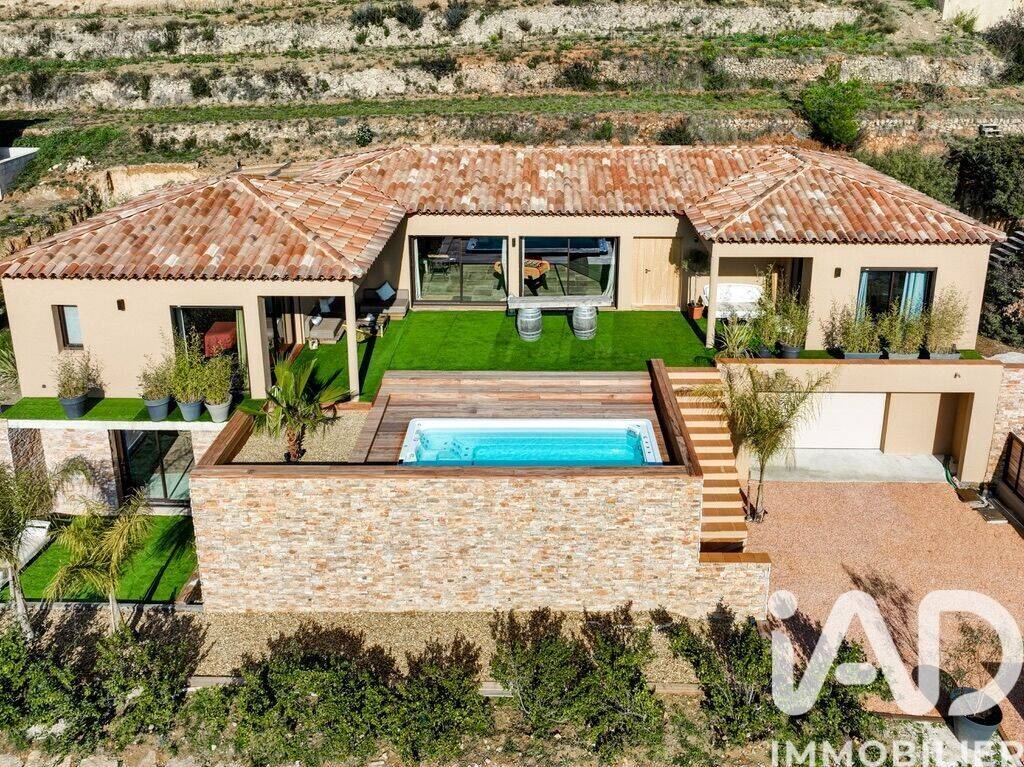 Photo 1 - Maison à LE CASTELLET