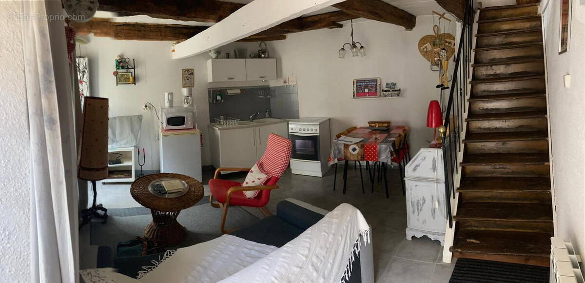 piecec rdc  - Maison à LUGAGNAC