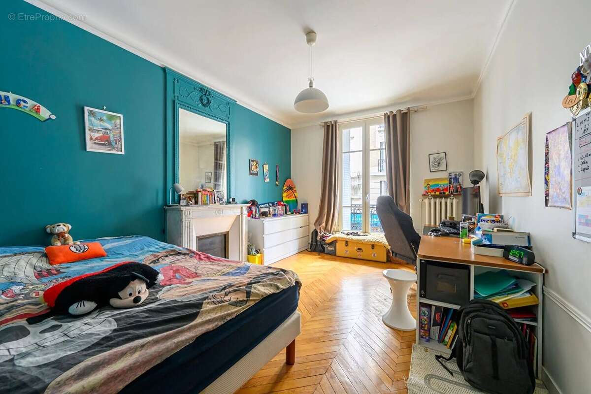 Appartement à PARIS-18E