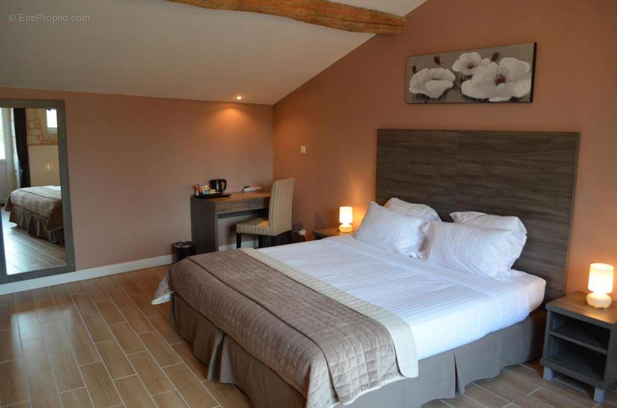 Maison à LES LEVES-ET-THOUMEYRAGUES