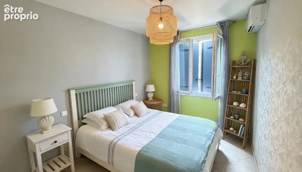 Maison située sur une belle parcelle de 699 m2 à Lacanau-Océan centre ville à pied - photo 4