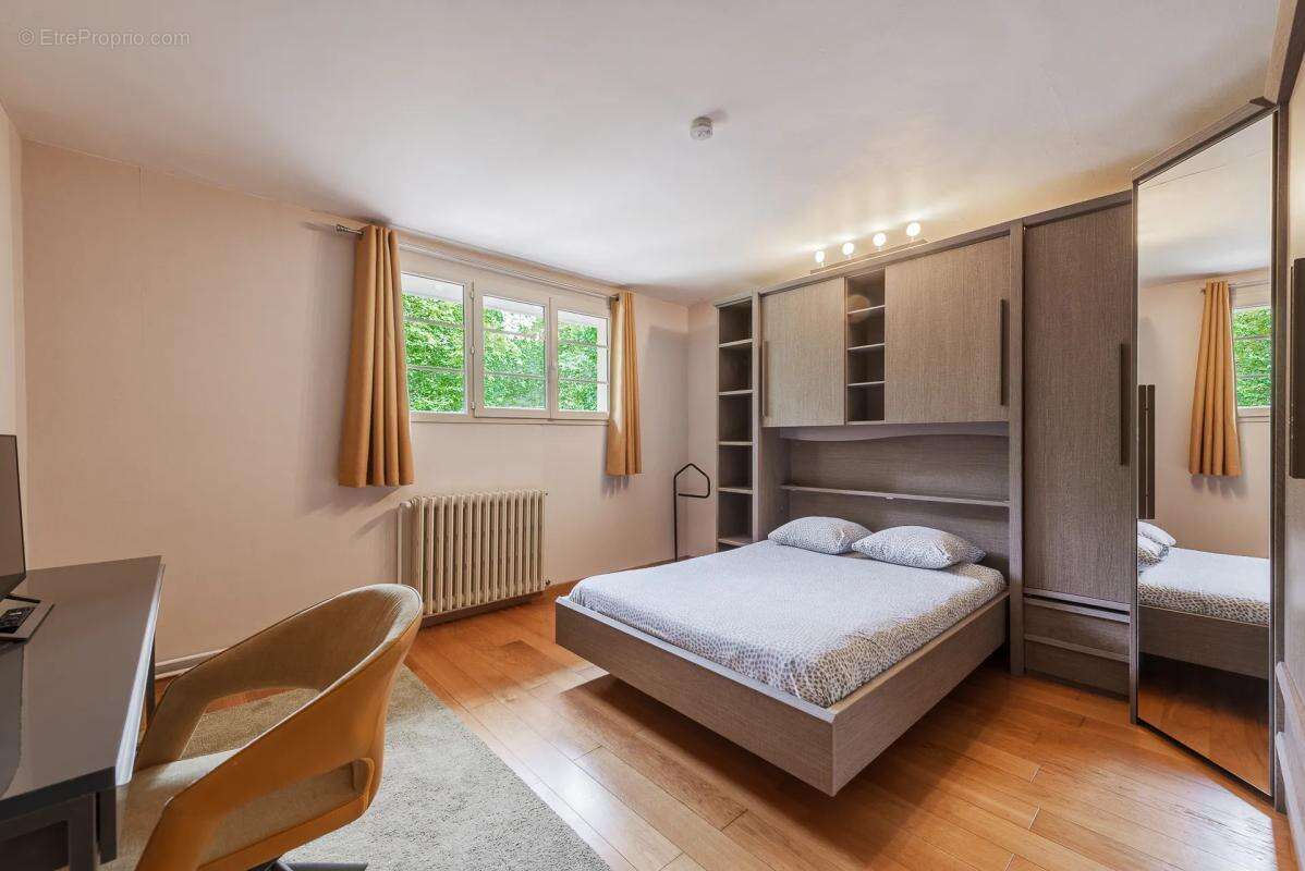 Maison familiale avec studio indépendant – 178 m2 – Chessy Bourg - photo 8
