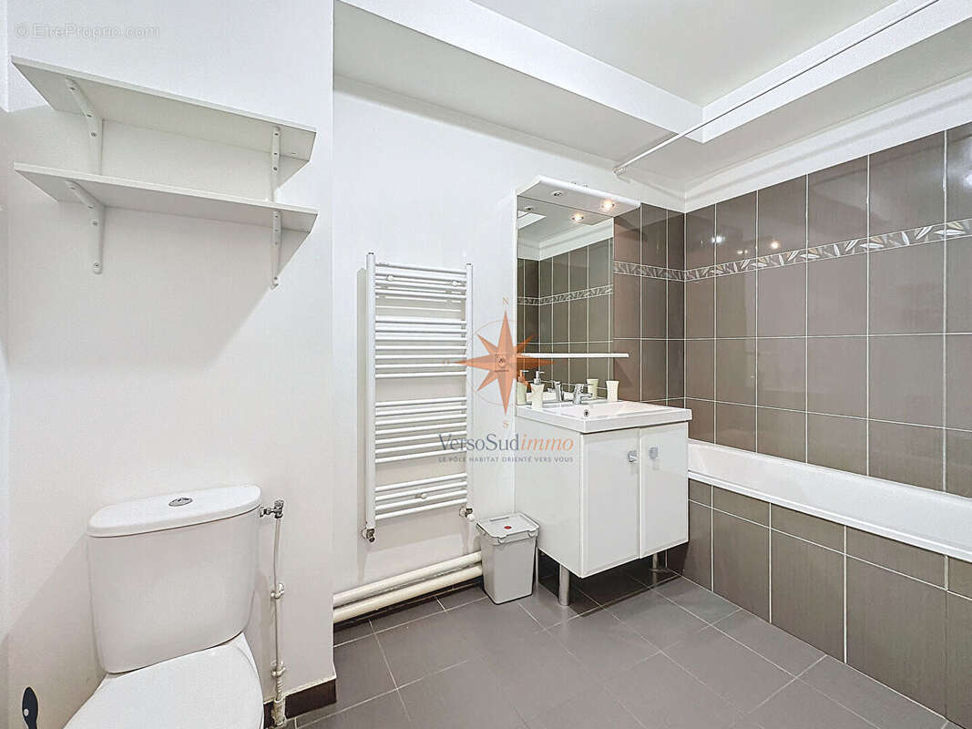 Appartement à SAINT-THIBAULT-DES-VIGNES