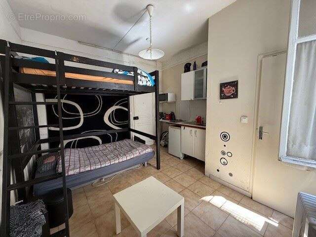 Appartement à PARIS-20E