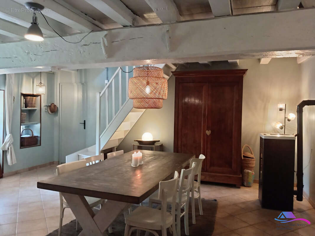 salle à manger - Maison à VIGOULANT