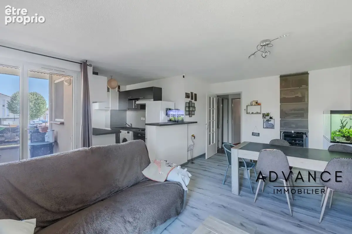 Appartement 3 pièces 56 m² à vendre à Bruguieres (31150) - photo 2