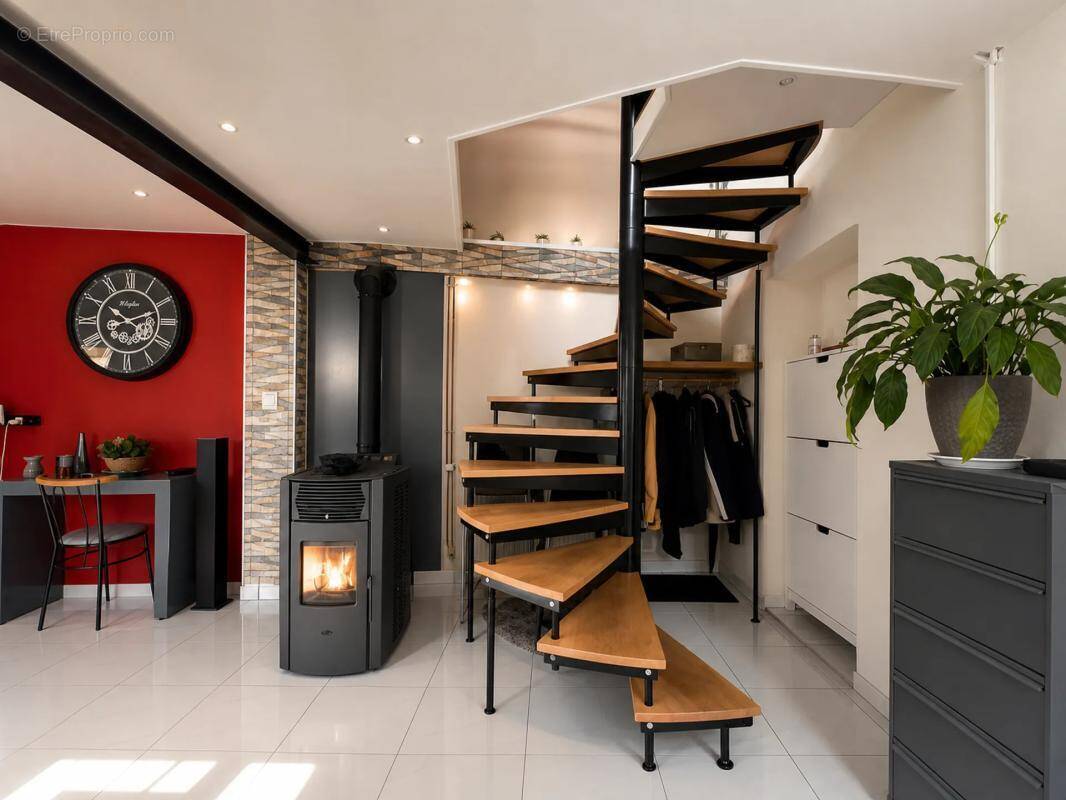 Maison de 5 pièces de 144 m² à Gerzat - photo 1