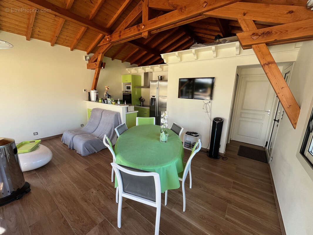 Maison à SAINT-DIDIER-SUR-BEAUJEU