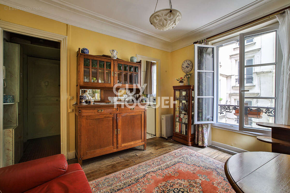 Appartement à PARIS-18E