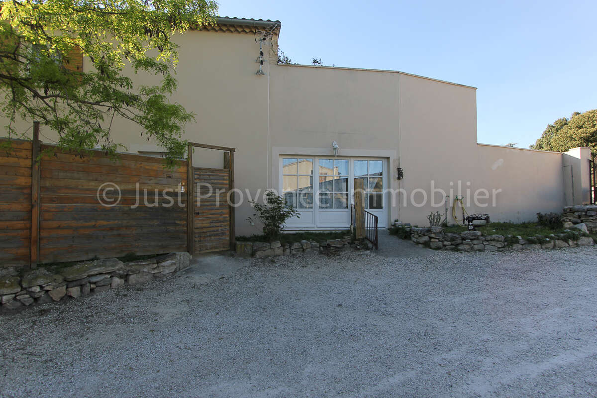 Appartement à CAROMB