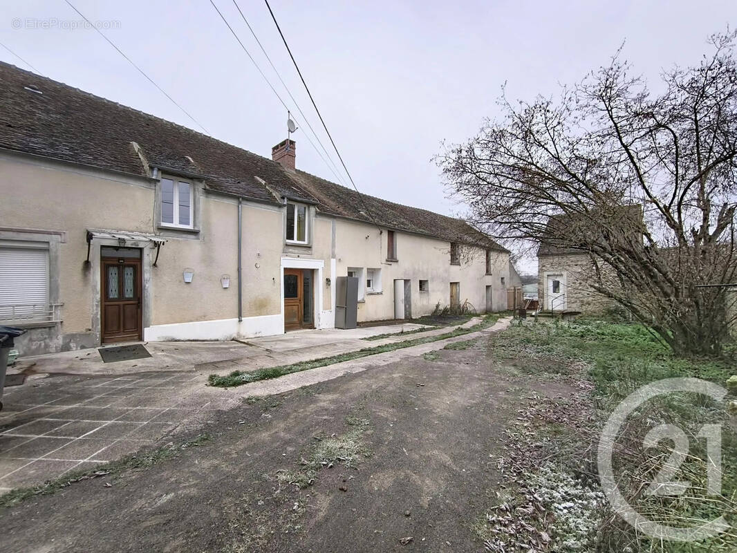 Autre à FONTENAILLES