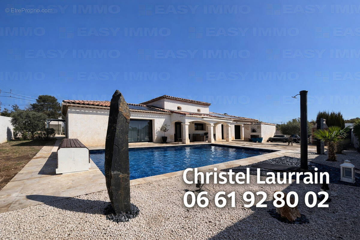 Maison à FOX-AMPHOUX