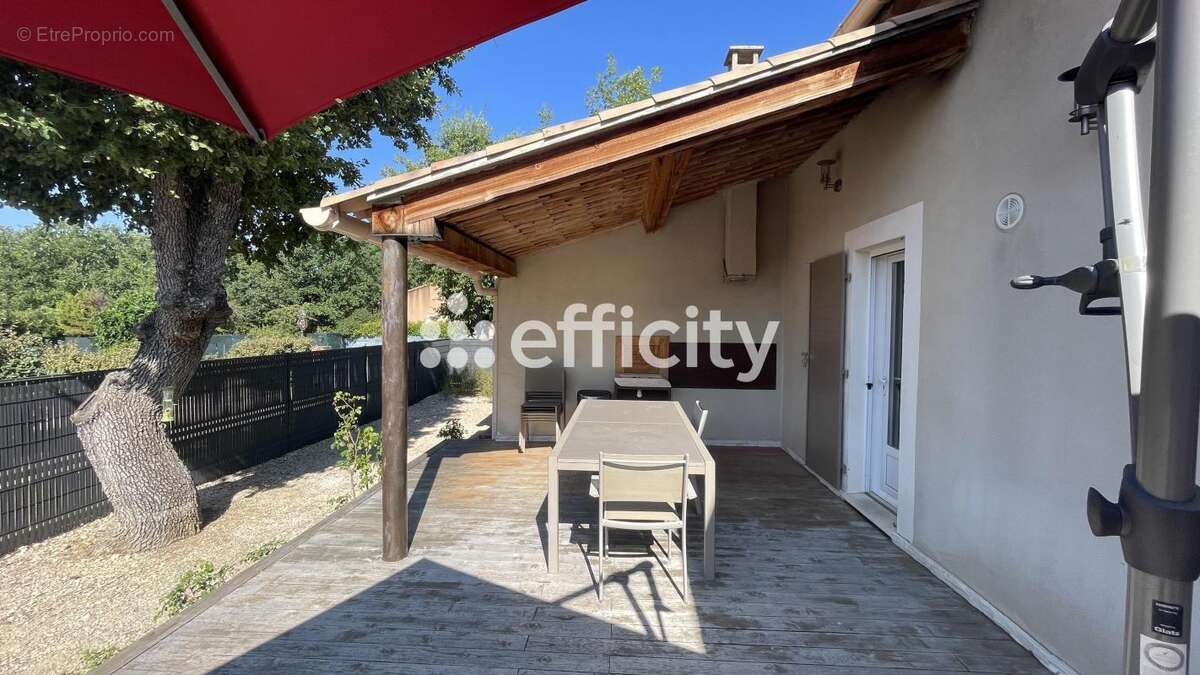 Maison 123 m² à Gargas  - photo 5