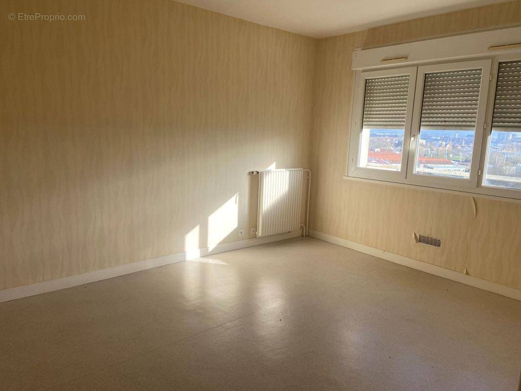 Appartement à PARON