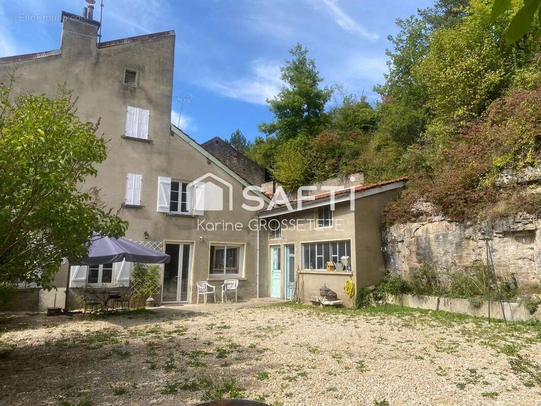 Photo 2 - Maison à MONTBARD