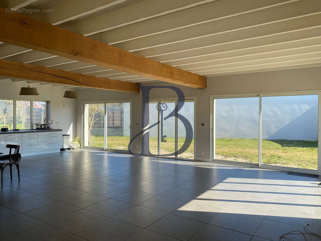 Maison à BRETTEVILLE-SUR-AY