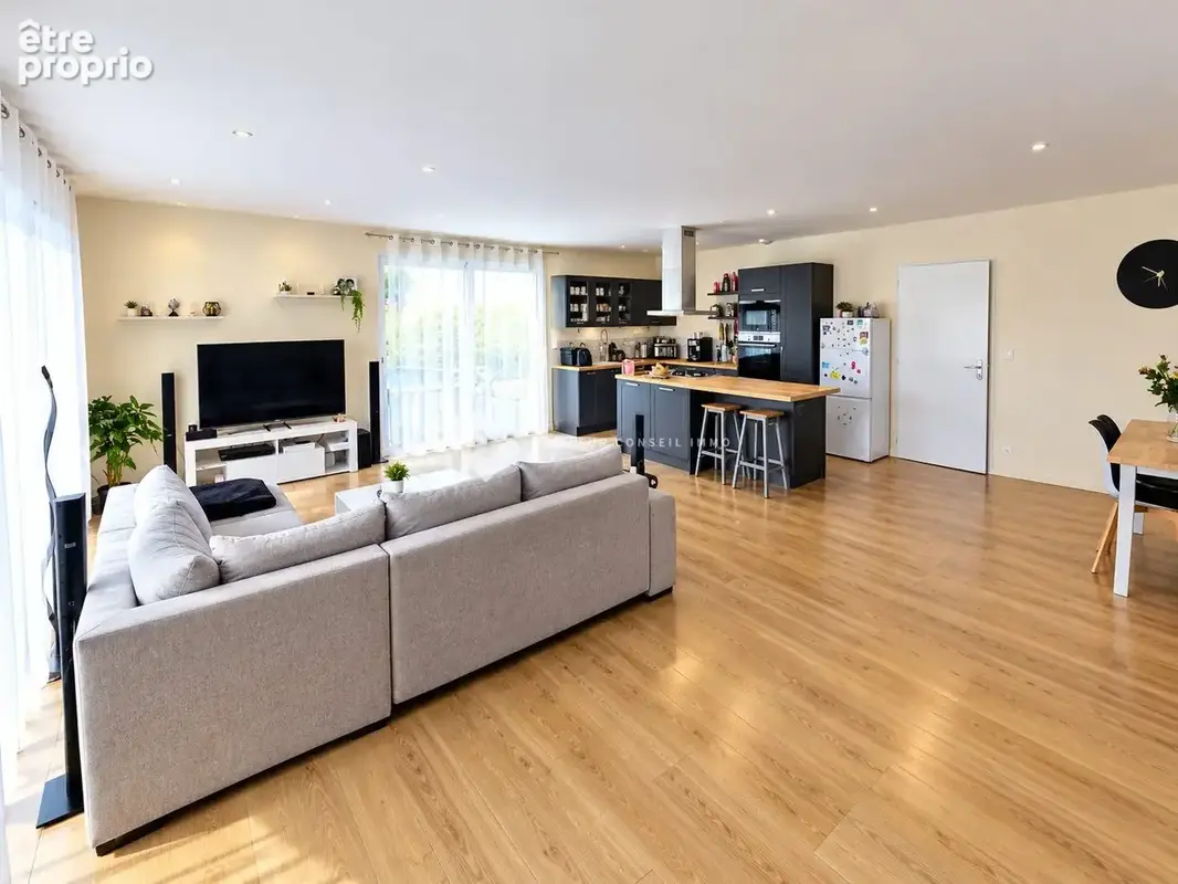 Maison 4 pièces 113 m² à vendre à Vouneuil-Sous-Biard (86580) - photo 2