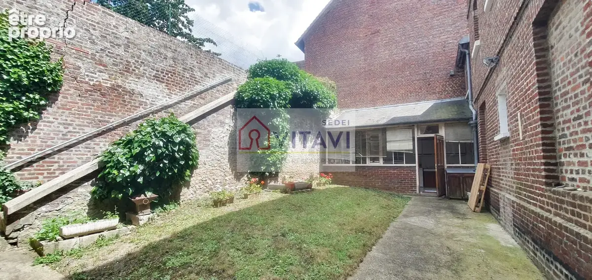 À vendre   Maison de ville à Beauvais avec jardin et garage. - photo 8