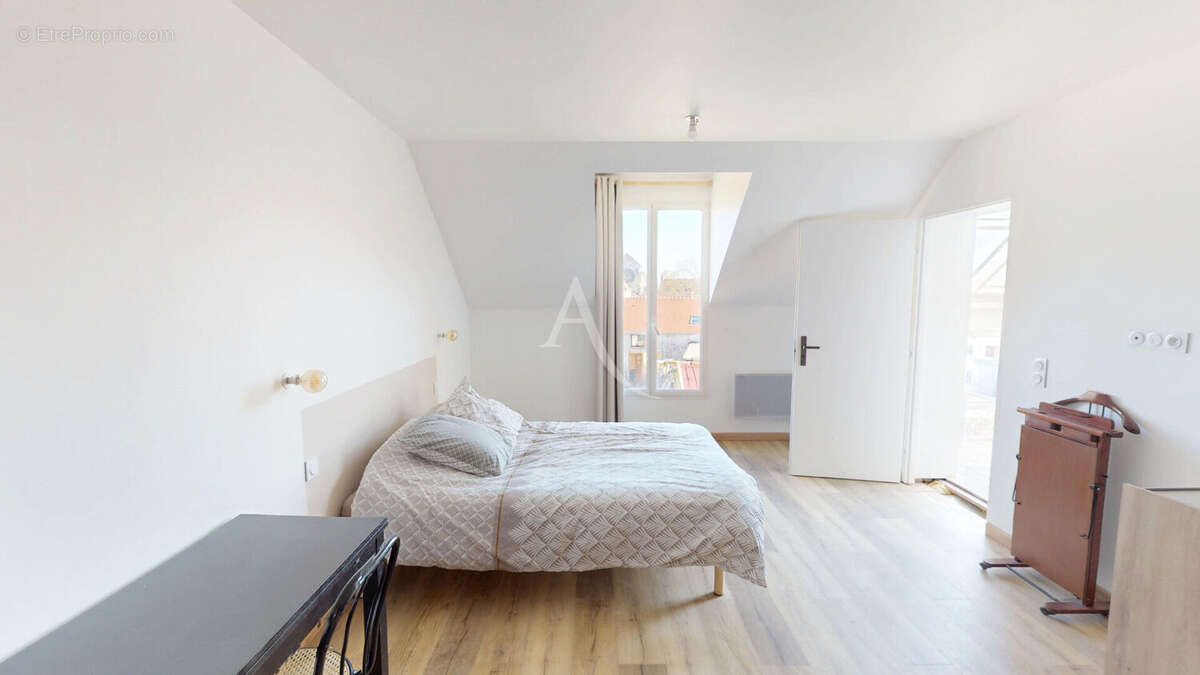 Maison à VERNOU-LA-CELLE-SUR-SEINE