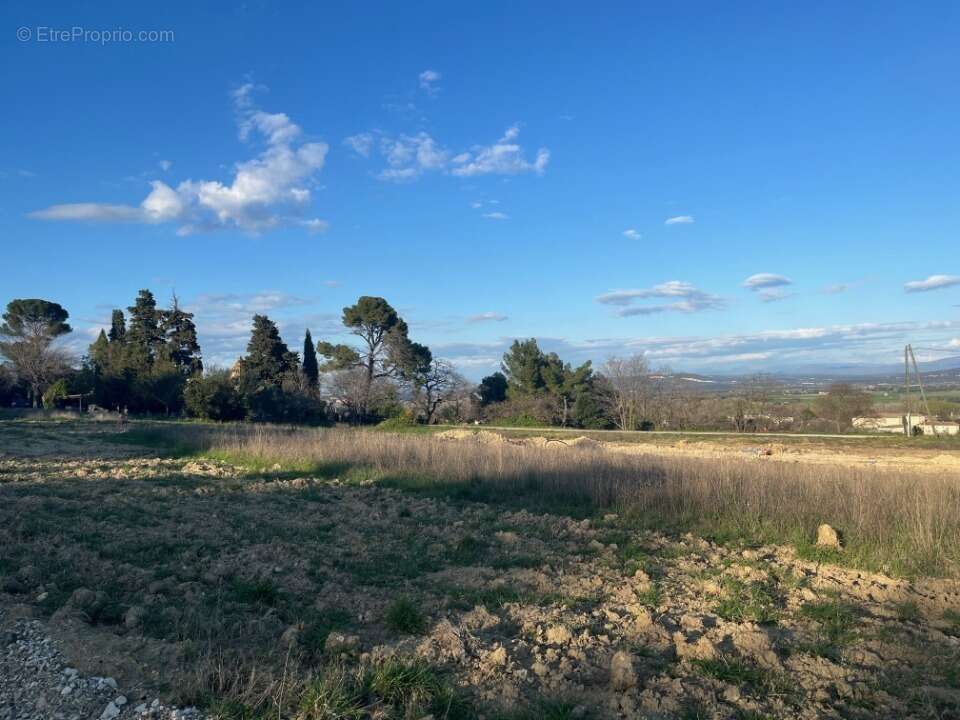 Terrain 500 m² à Bourg-Saint-Andeol  - photo 3