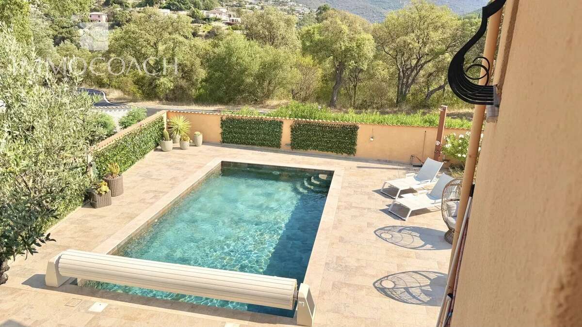 Charmante villa avec piscine, garage domaine de Valcros - photo 13