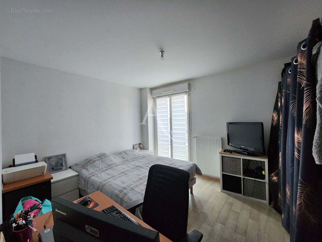 Maison à SAINT-ETIENNE-DE-MONTLUC