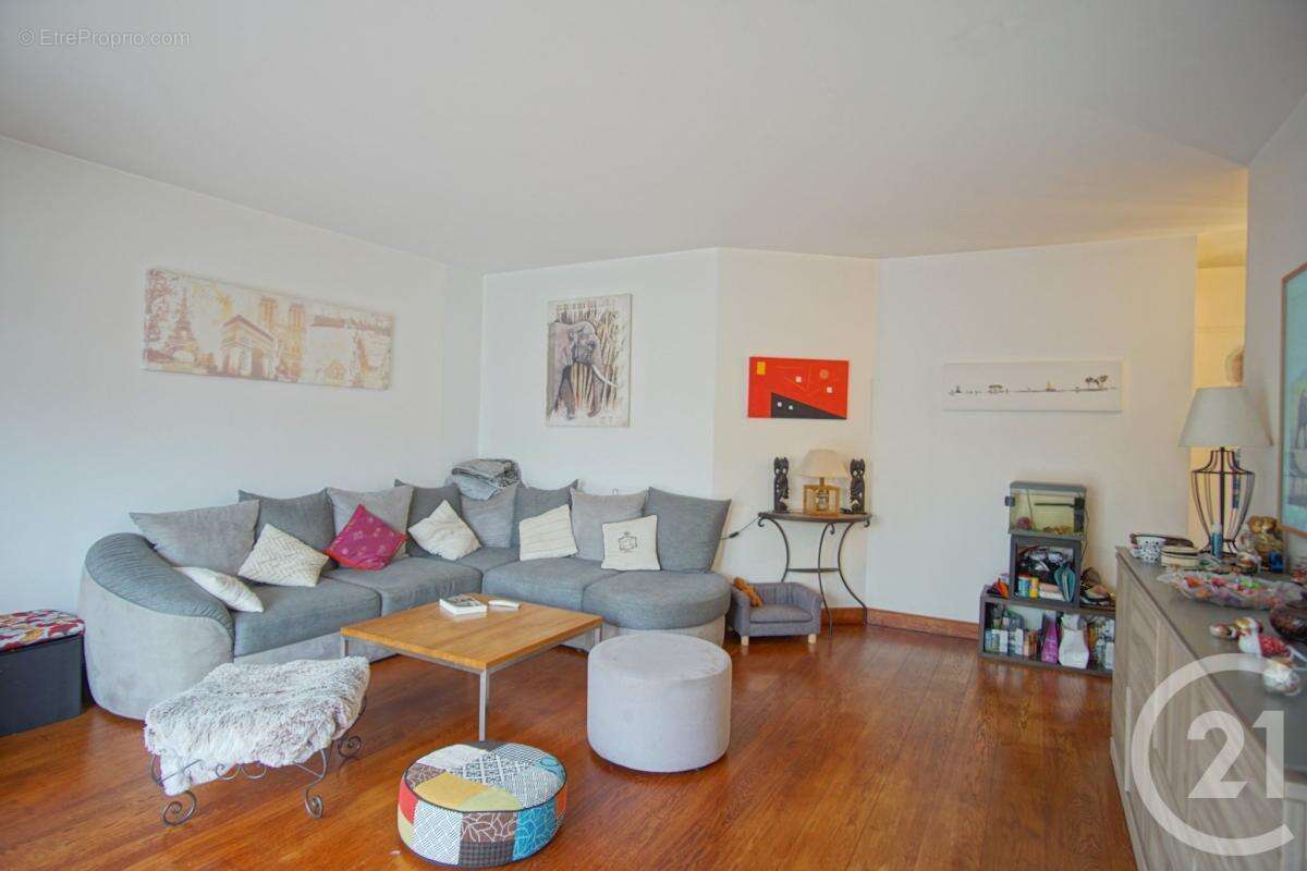 Appartement à CHOISY-LE-ROI