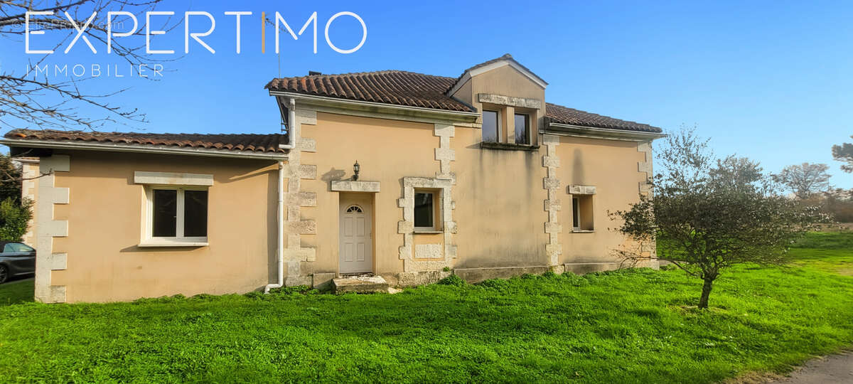 Maison à DIGNAC