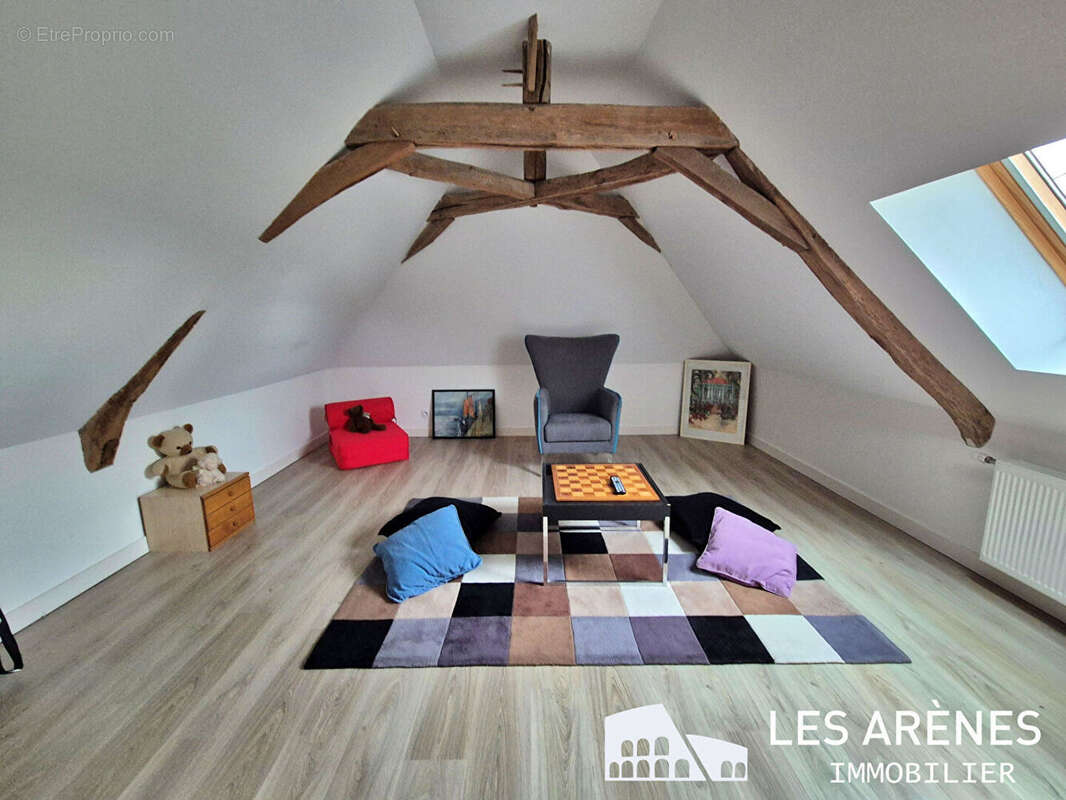 Longère de caractère rénovée -166 m²  4 chambres + bureau - photo 5