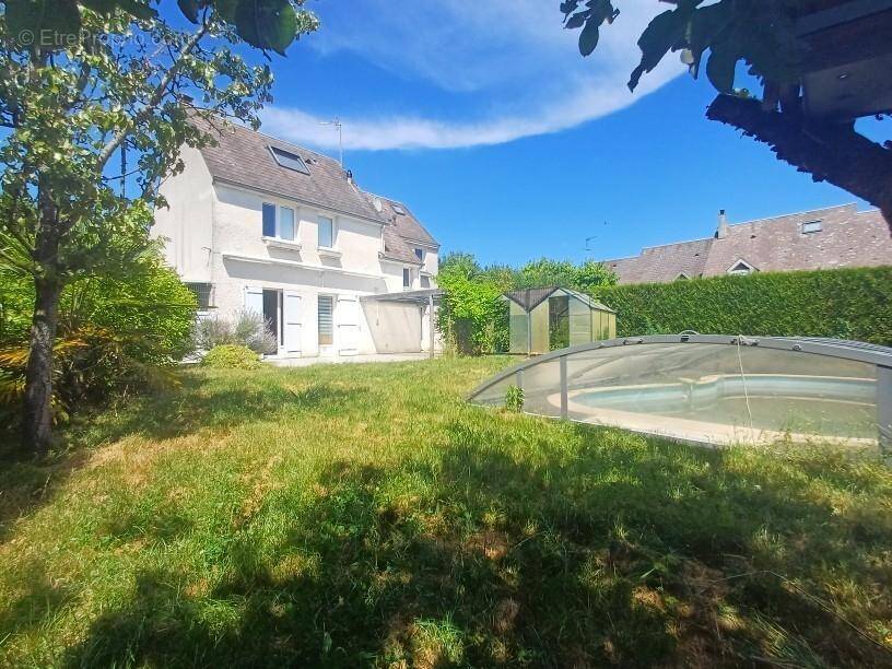 Maison 122 m² à Rivery  - photo 1
