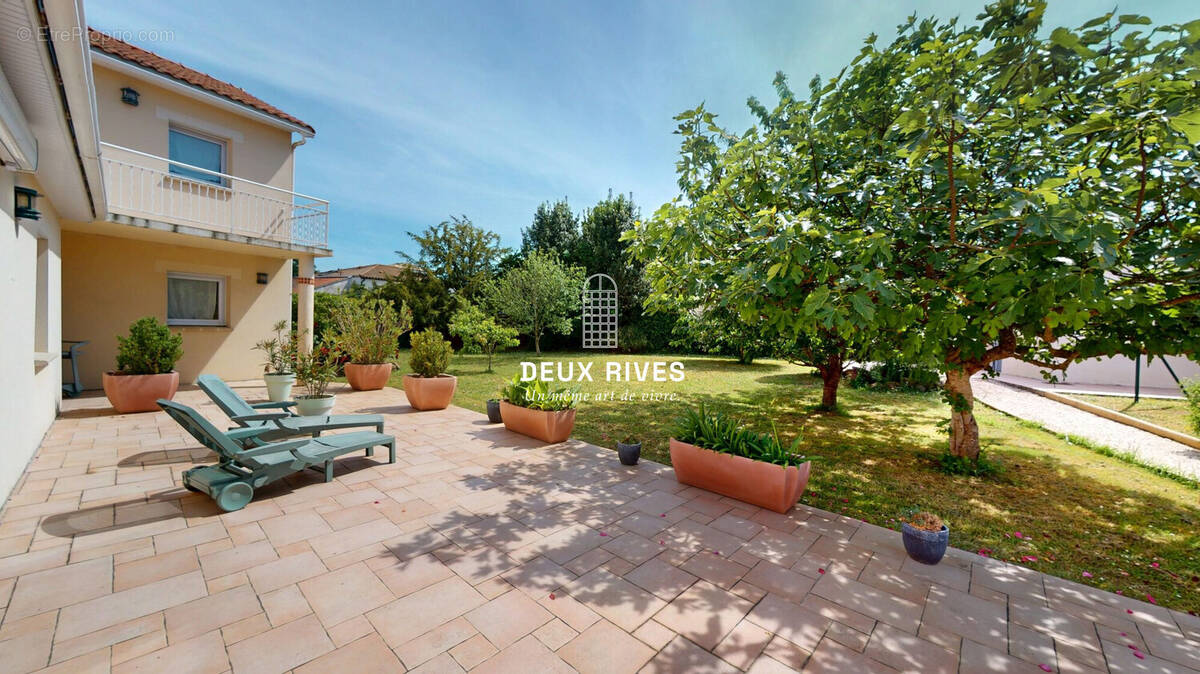 Maison à SAINT-PHILBERT-DE-GRAND-LIEU