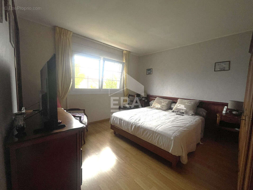 Maison à LA FERTE-ALAIS