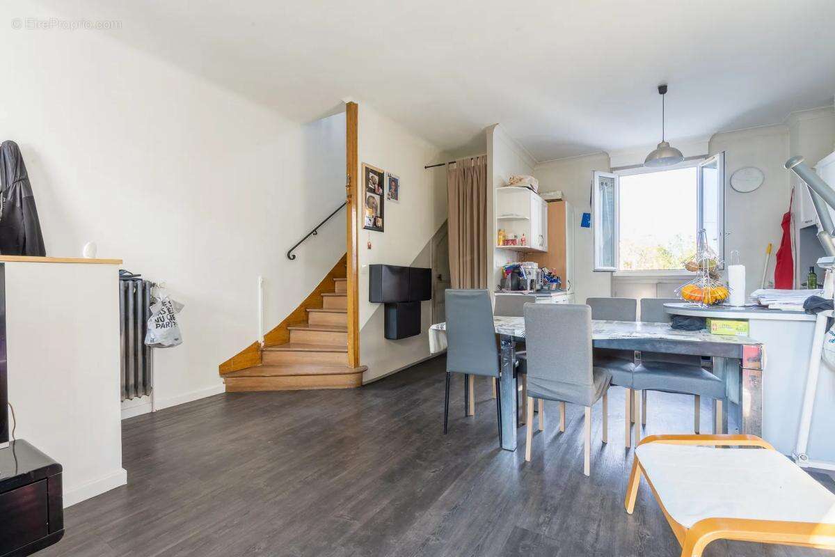 Maison à VILLEMOMBLE