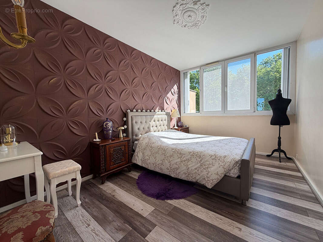 Appartement à SAINT-MICHEL-SUR-ORGE